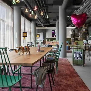 Moxy East Hotel